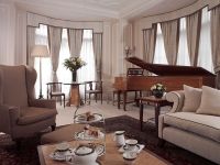 Claridges_London_20_royal_suite_living