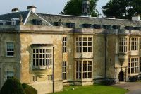 hartwell-24-front-entrance.jpg.512x342_q85_crop_detail_upscale