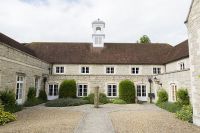 hartwell-26-entrance-to-the-spa.jpg.512x342_q85_crop_detail_upscale