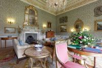 hartwell-35-morning-room.jpg.512x342_q85_crop_detail_upscale