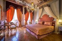 Piazza_Pitti_Palace_14_Royal_Suite